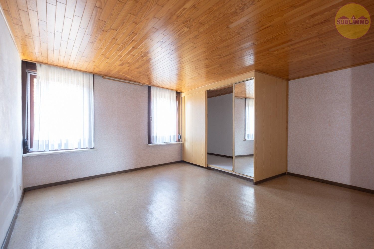 Charmante woning met 4 slaapkamers op 348 m² in het centrum van Meerhout. foto 12