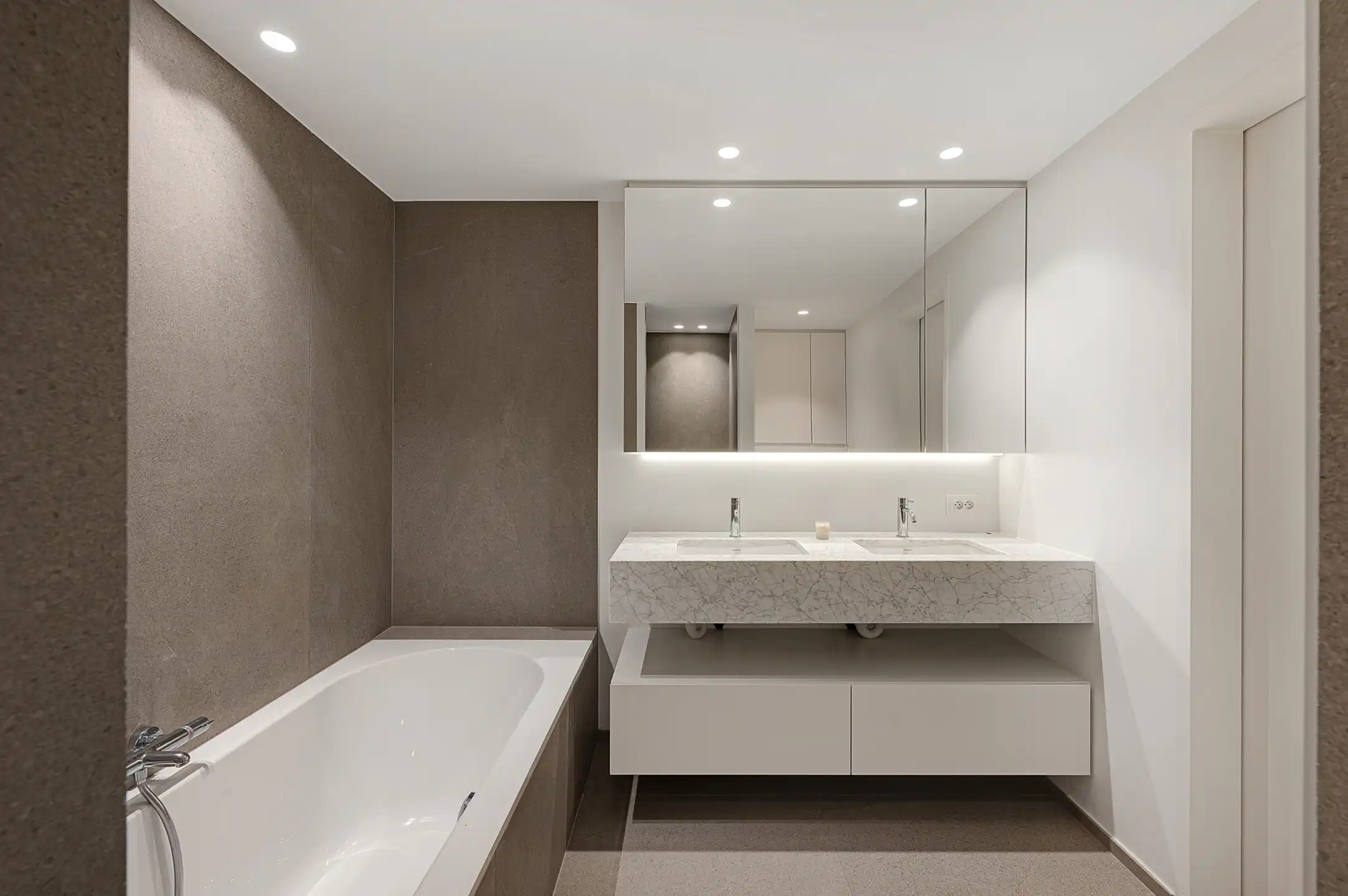 Verfijnd gelijkvloers appartement in het Oude Zoute foto 20