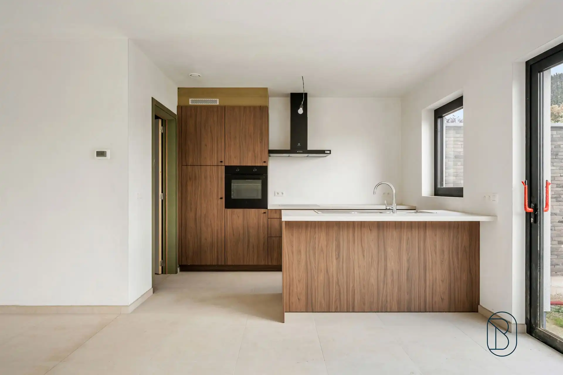 Kwalitatieve nieuwbouwwoning met tuin, carport en 3 slaapkamers. foto 47