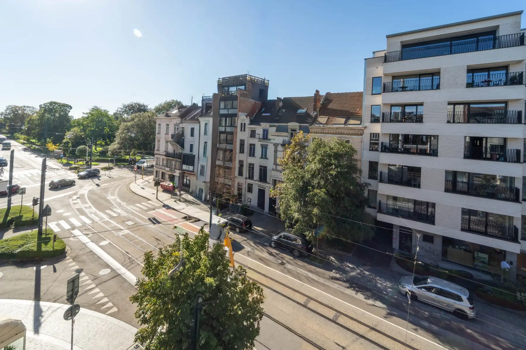 Gerenoveerd appartement met zuidgericht terras op toplocatie vlakbij Gent-Sint-Pietersstation. foto 16