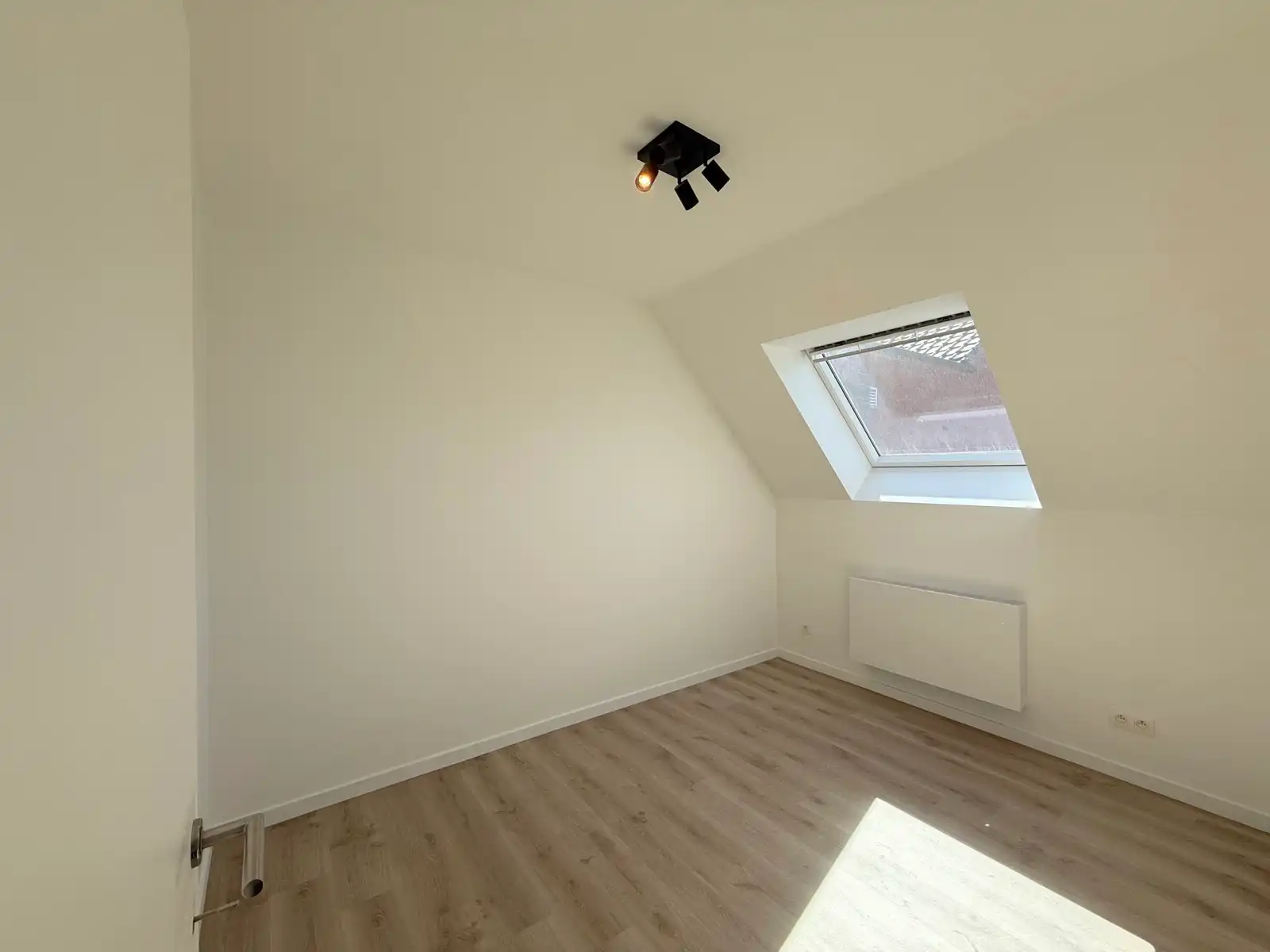 Gezellige woning in centrum aalter met 2 slpks en carport foto 24
