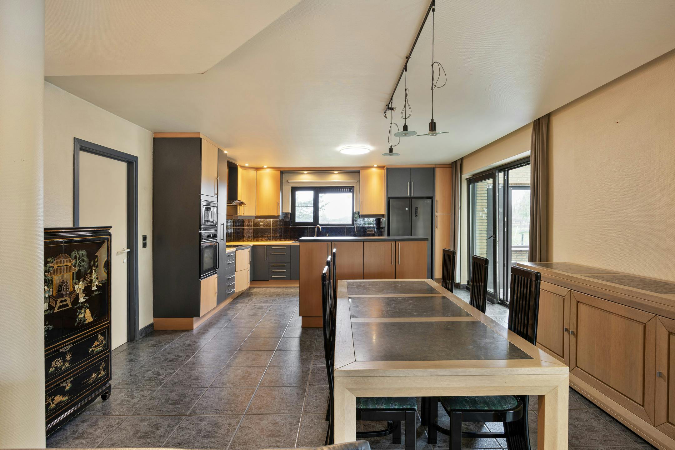 Te renoveren hoeve en bijgebouwen met charme en potentieel foto 4