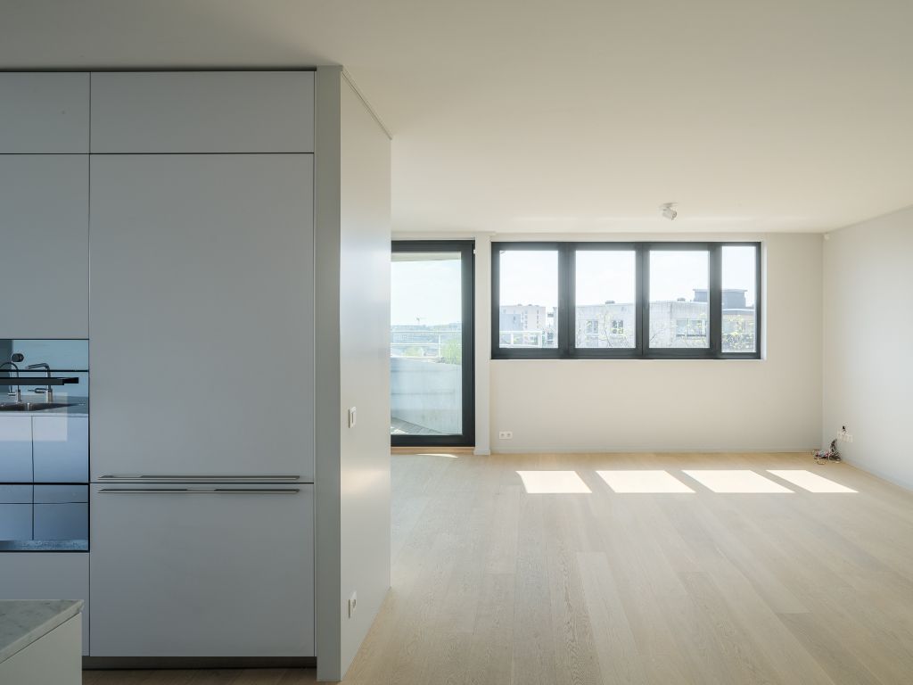 Luxueus en lichtrijk 2-slaapkamer appartement met ruim terras foto 3