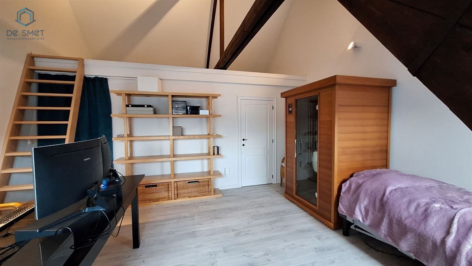 PRACHTIG GERENOVEERDE WONING MET 4 SLP EN TUIN foto 18