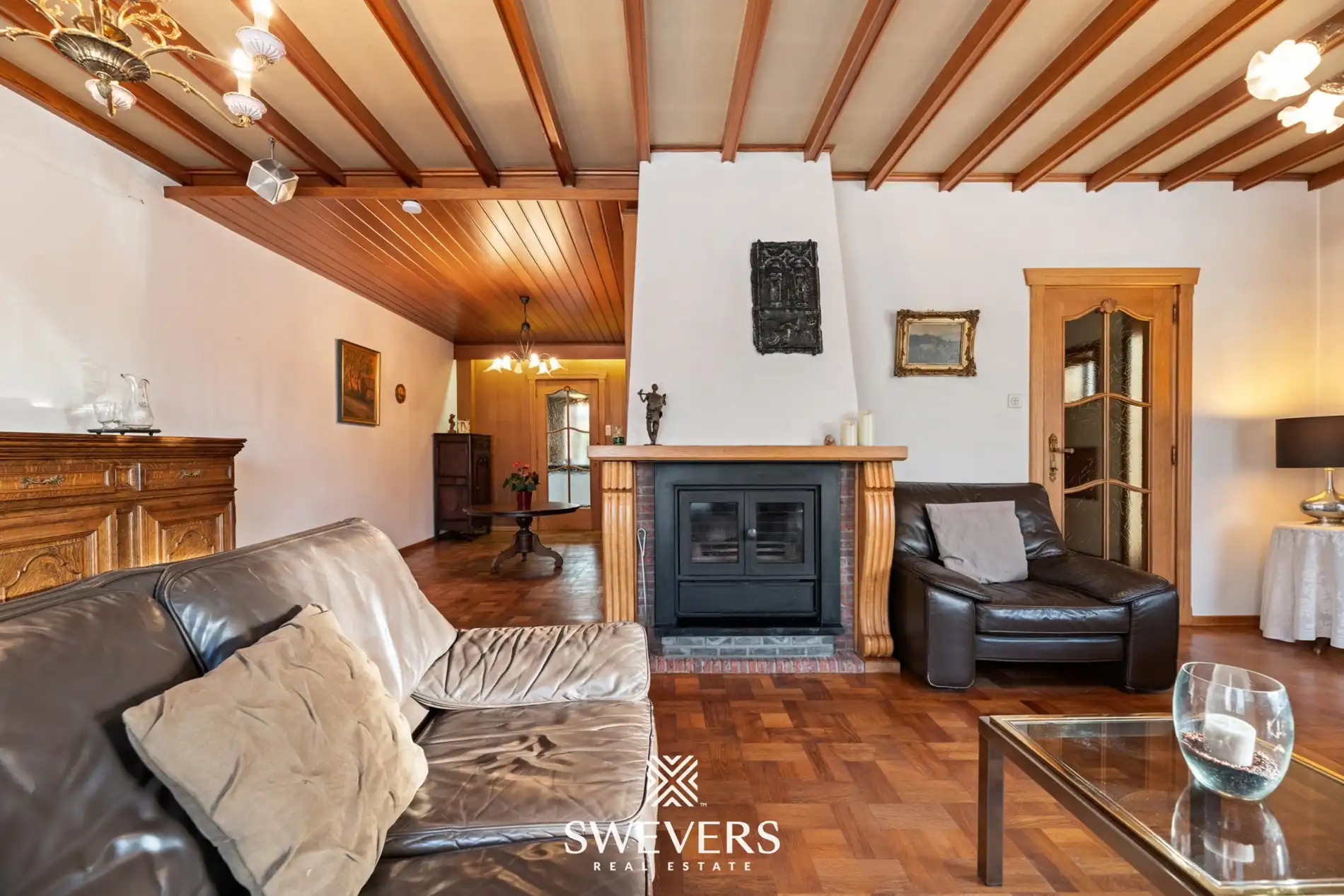 Woning met uitzonderlijk renovatiepotentieel op ruim en groen perceel nabij Zonhoven centrum foto 5