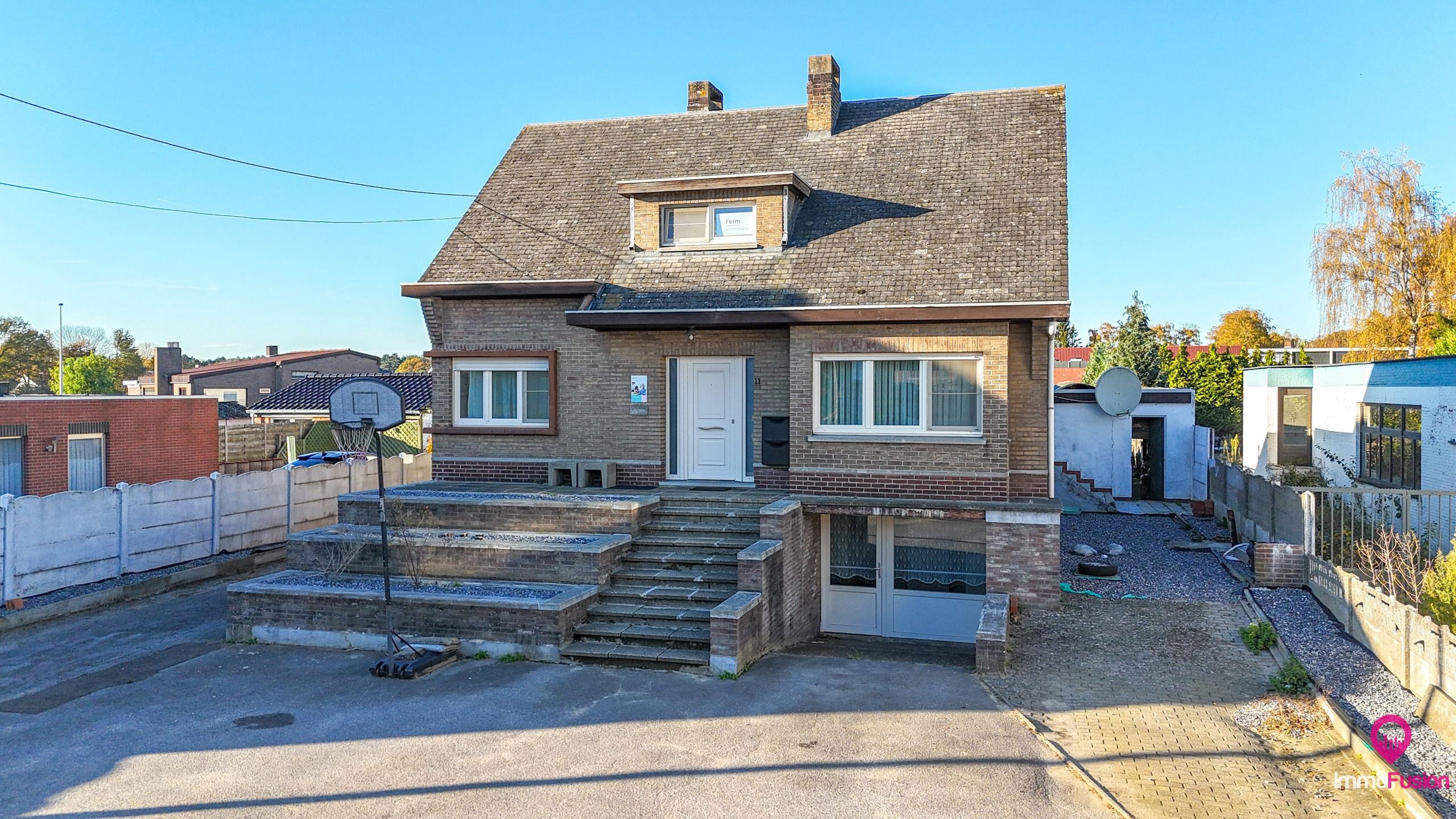 Uniek woon-werkpand met vergunde loods van 110m² en 5 slpks! foto 40