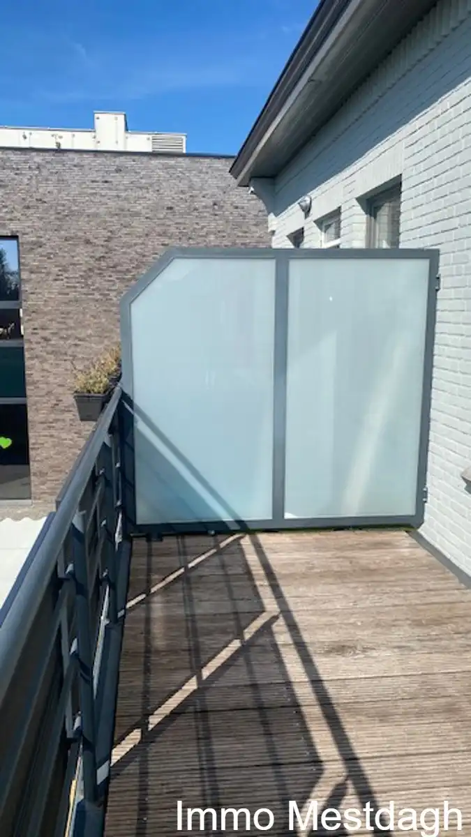 Prachtig gerenoveerd duplex appartement met terras in centrum Rummen foto 11