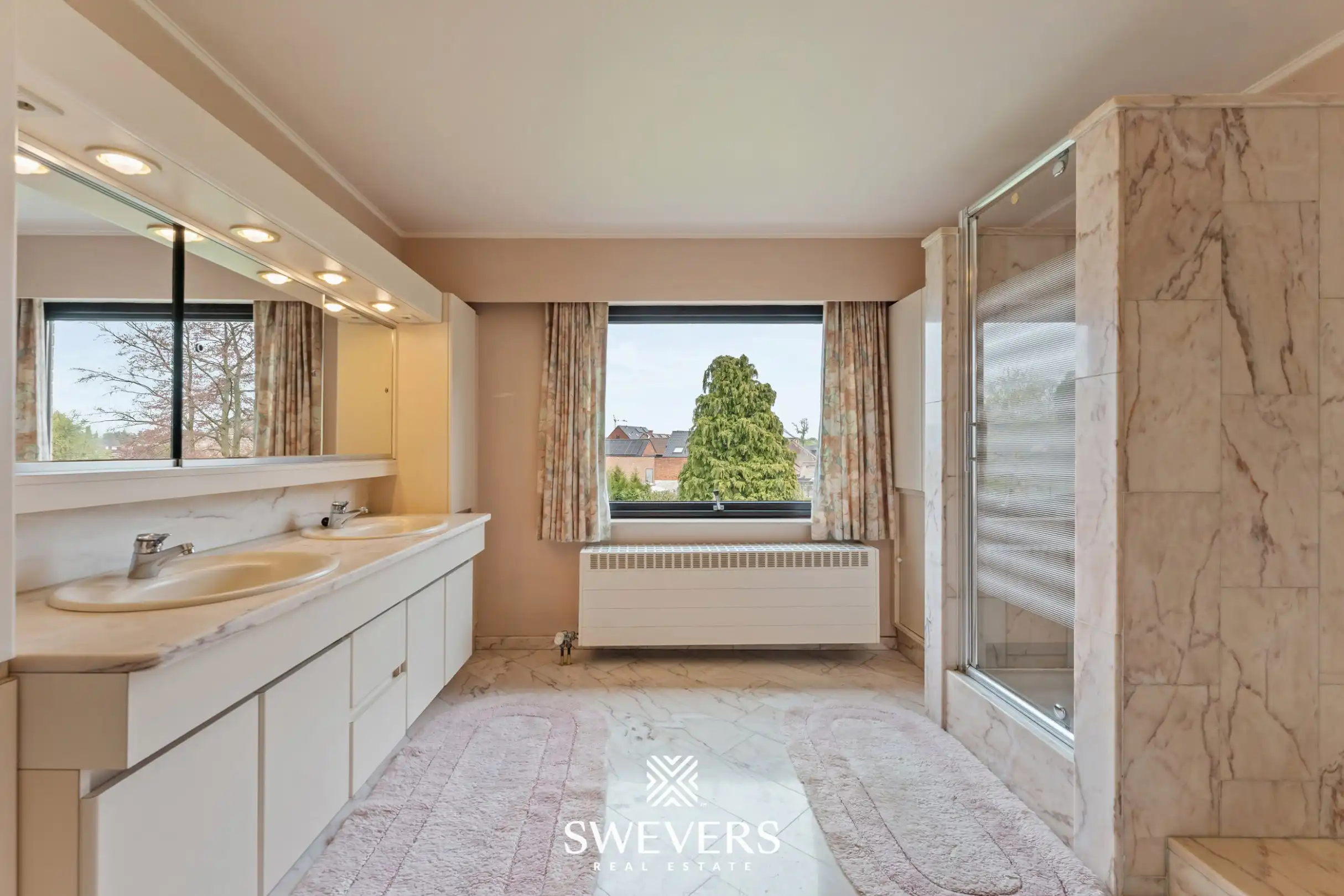 Authentieke villa met praktijkruimte en grote tuin te Hoepertingen foto 26