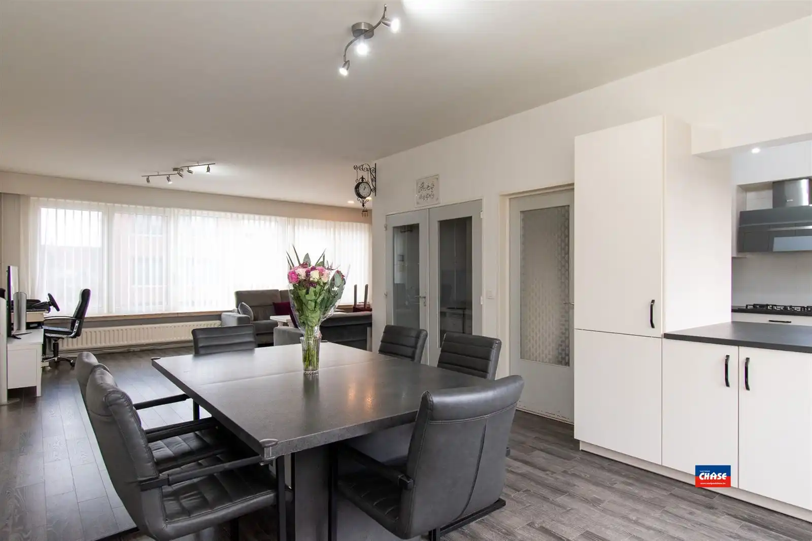 Bel-étage met 4 slaapkamers en tuin foto 5