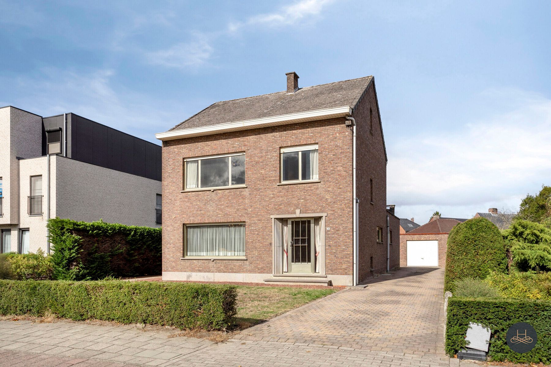 Hoofdfoto van de publicatie: Ruime renovatiewoning op toplocatie - Huis, 3 kamers, 188 m² - €346.000