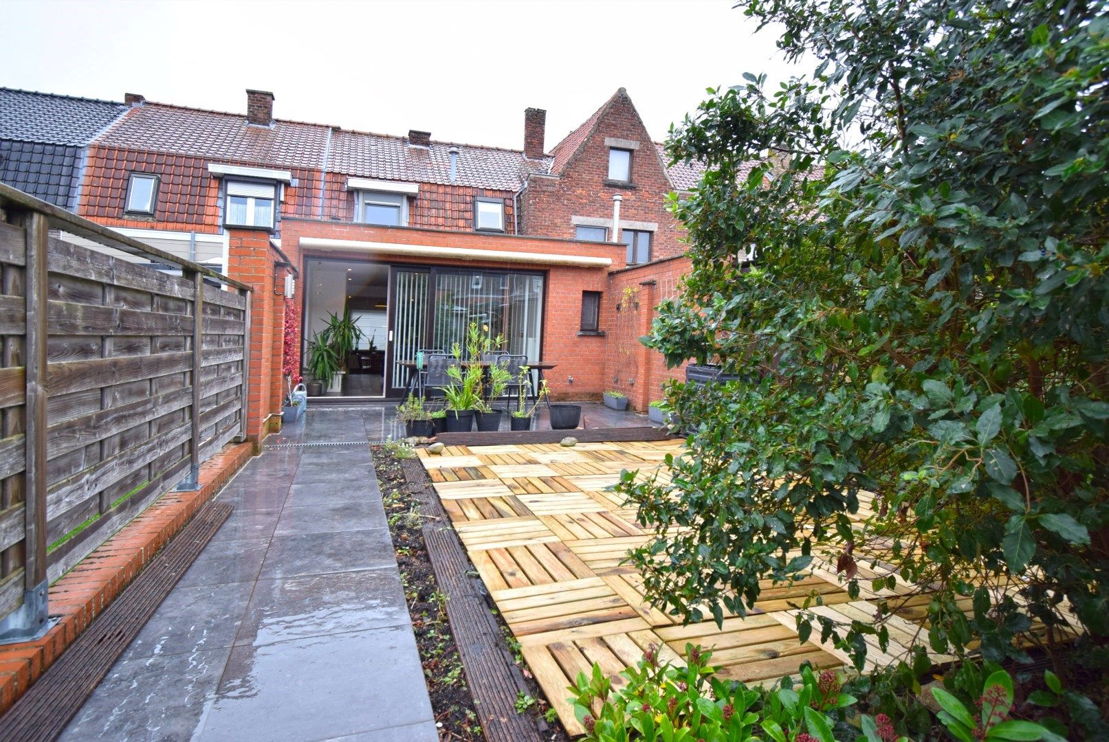 KARAKTERVOLLE WONING MET STADSTUIN foto 13