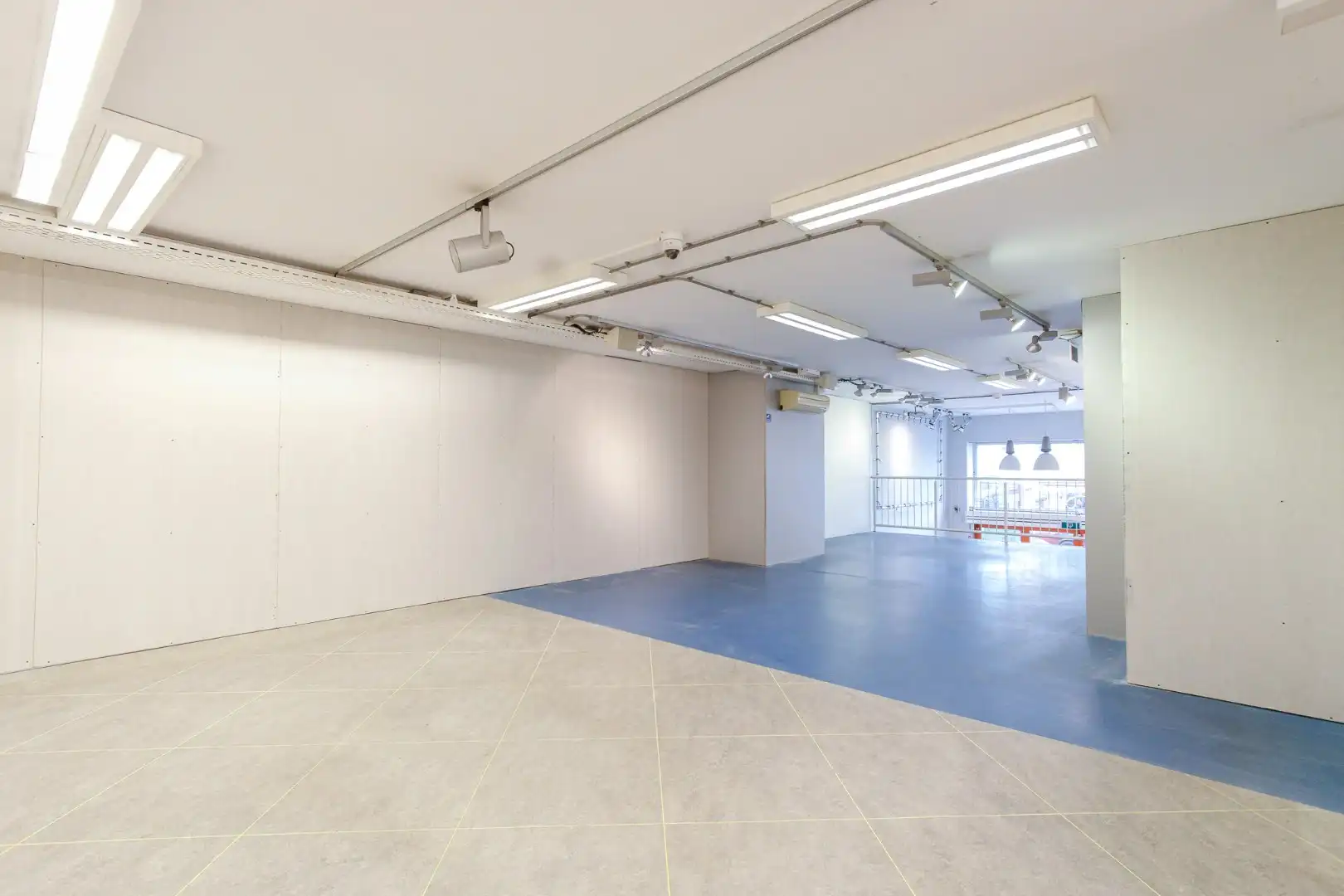 uitstekend gelegen handelspand Lippenslaan 148 foto 8