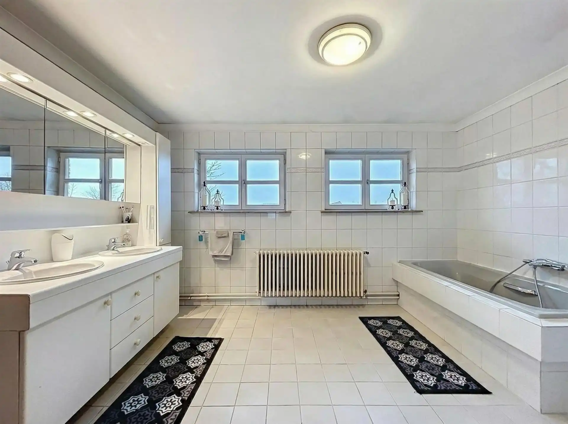 Prachtige villa met 4 slaapkamers, garage en bijgebouw op perceel van 2478m² foto 15