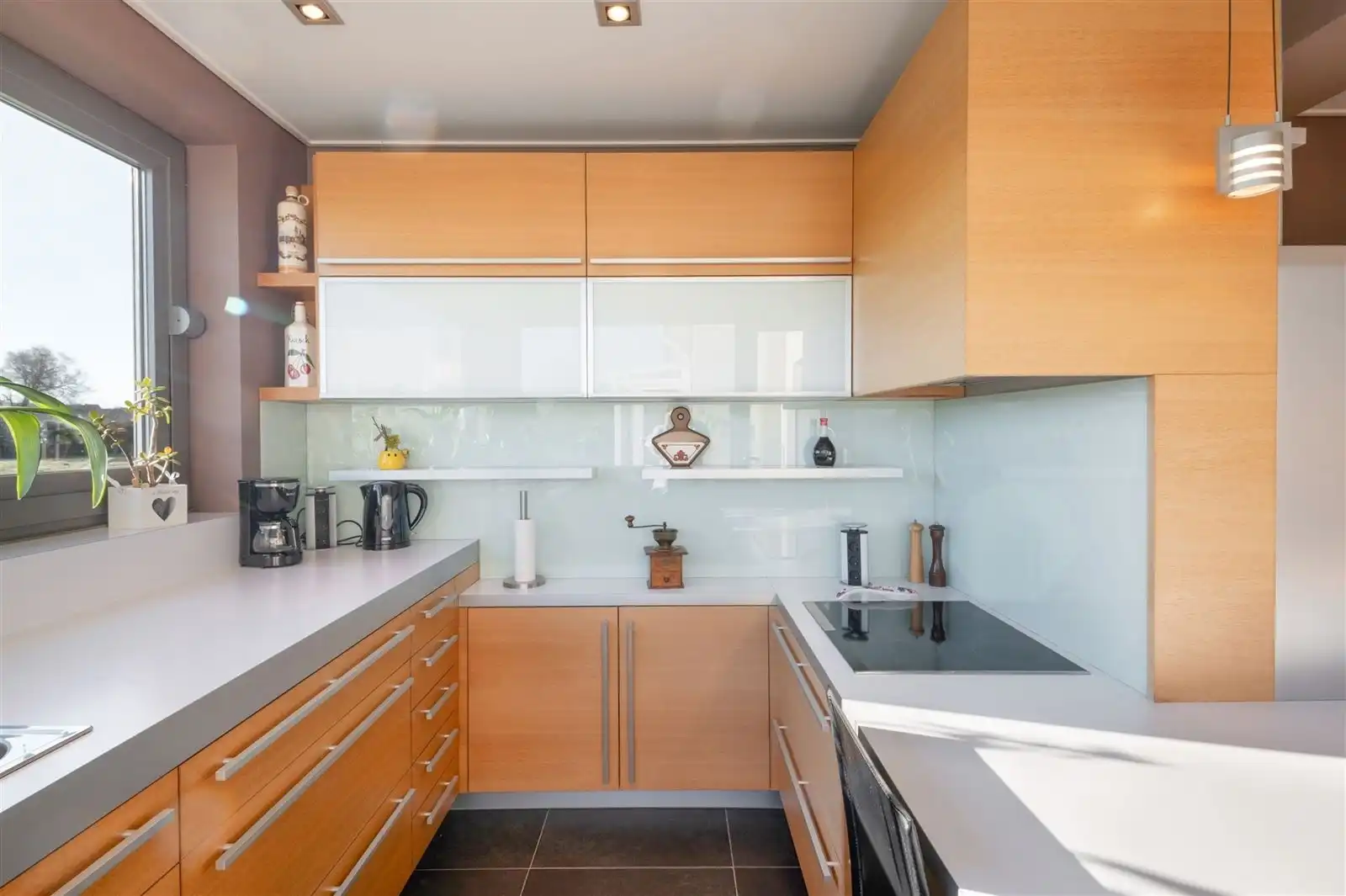 Gezellig gerenoveerde woning op unieke locatie foto 12