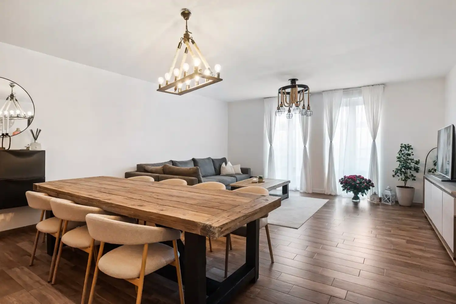 Instapklaar appartement met 2 slaapkamers! foto 2