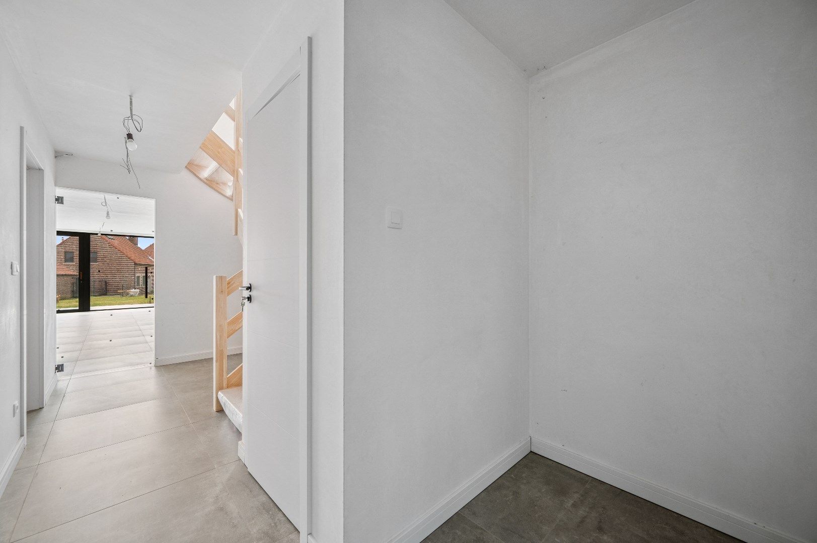 Nieuwbouw halfopen bebouwing (EPC A) met tuin, terras en garage foto 4