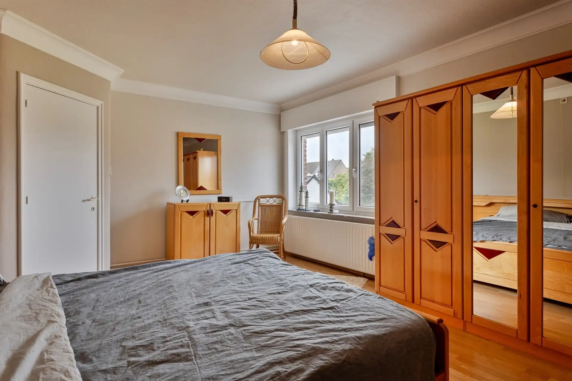 Woning met handelsruimte op commerciële topligging te Mazenzele foto 13