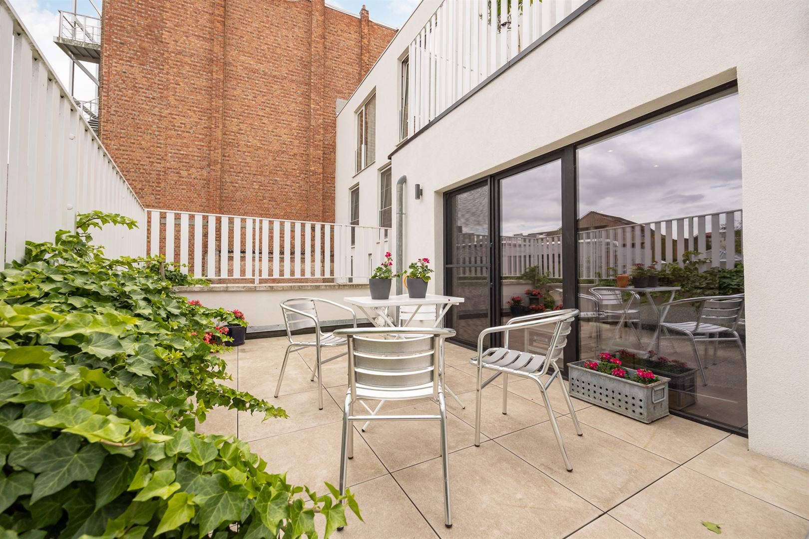 Fijn, gezellig, 2 slaapkamers, mooi terras. foto 18
