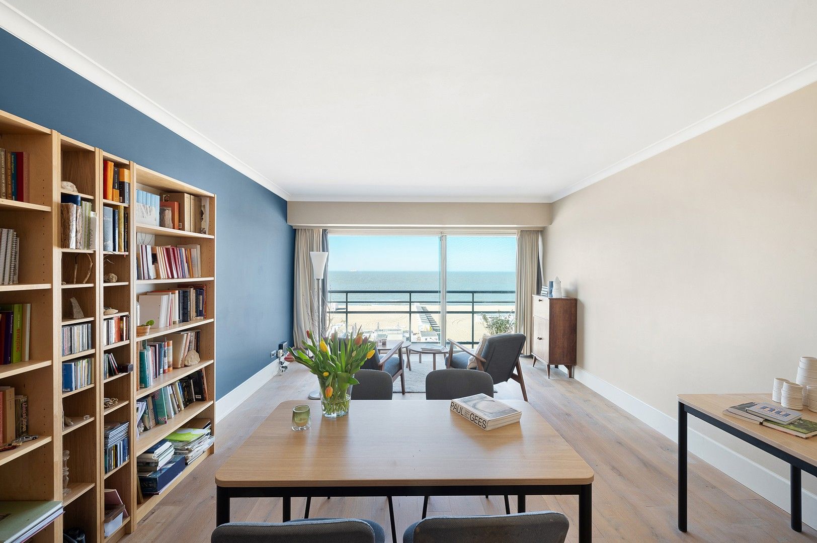 Pied-à-terre met frontaal zeezicht ideaal gelegen in het Zoute. foto 6