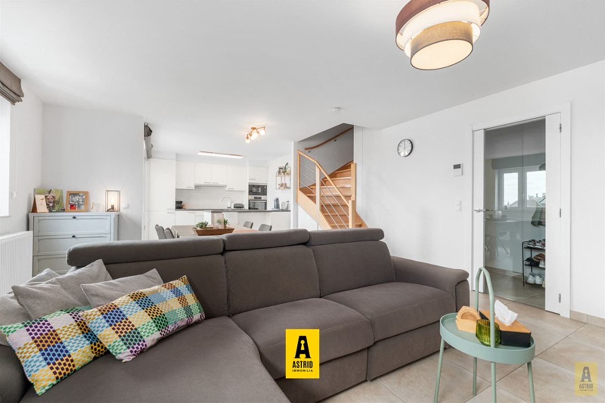 🌊 Instapklaar duplexappartement in hartje Bredene! foto 5