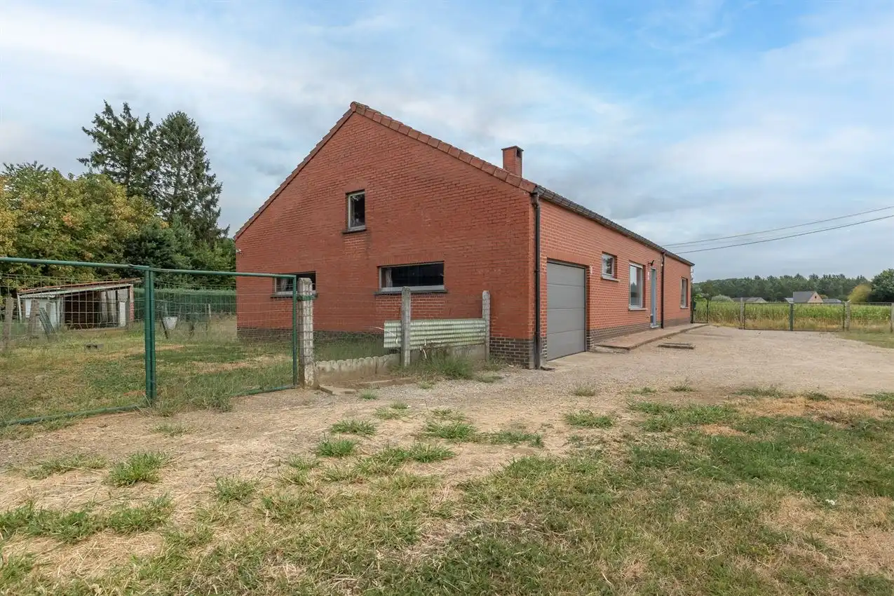 Gelijkvloerse woonst, 3 slpk, op 29a 53ca foto 35