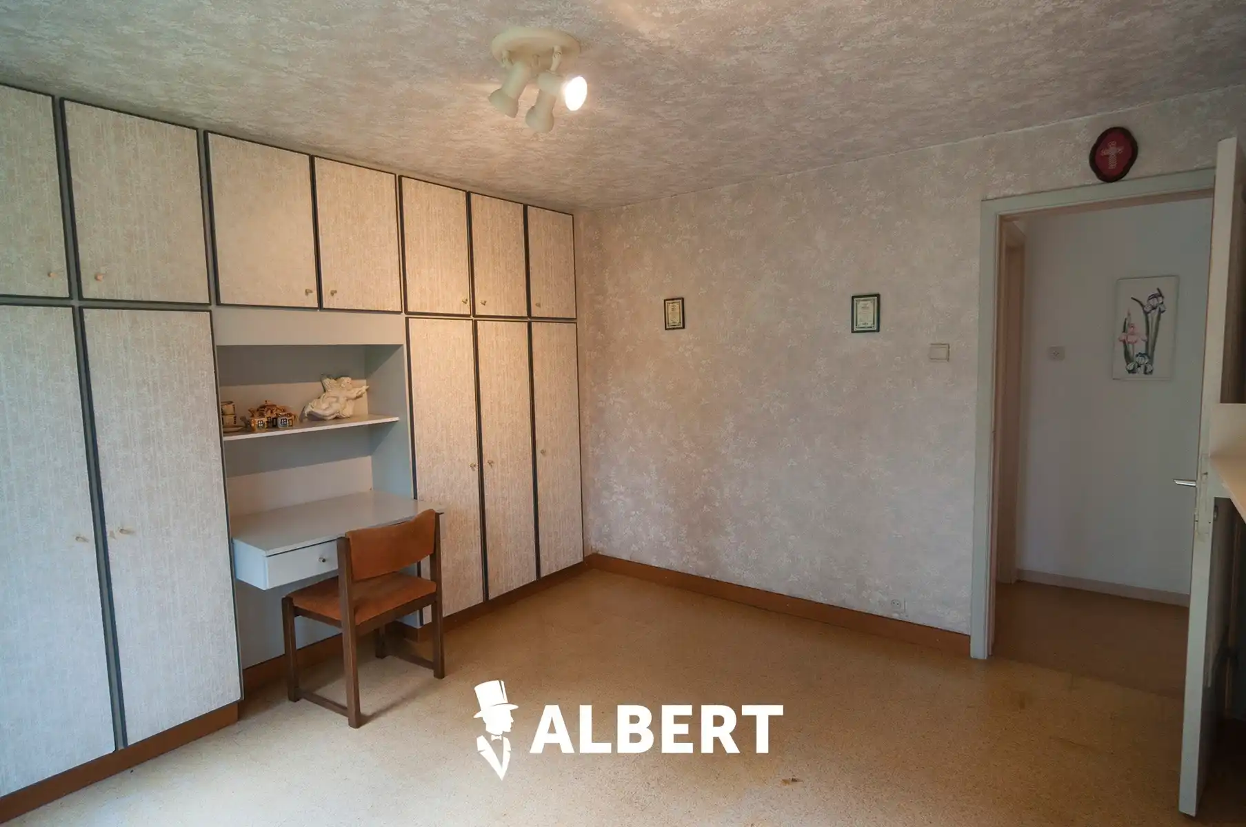 Leuke woning op toplocatie met mooie tuin en 4 slaapkamers! foto 18