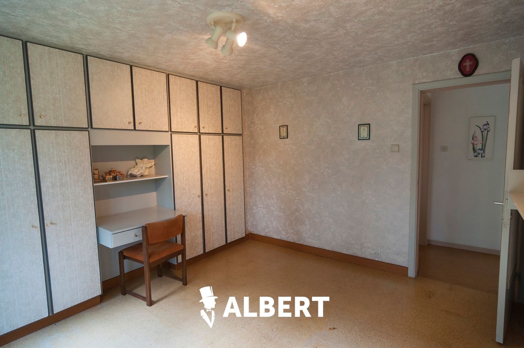 Leuke woning op toplocatie met mooie tuin en 4 slaapkamers! foto 18