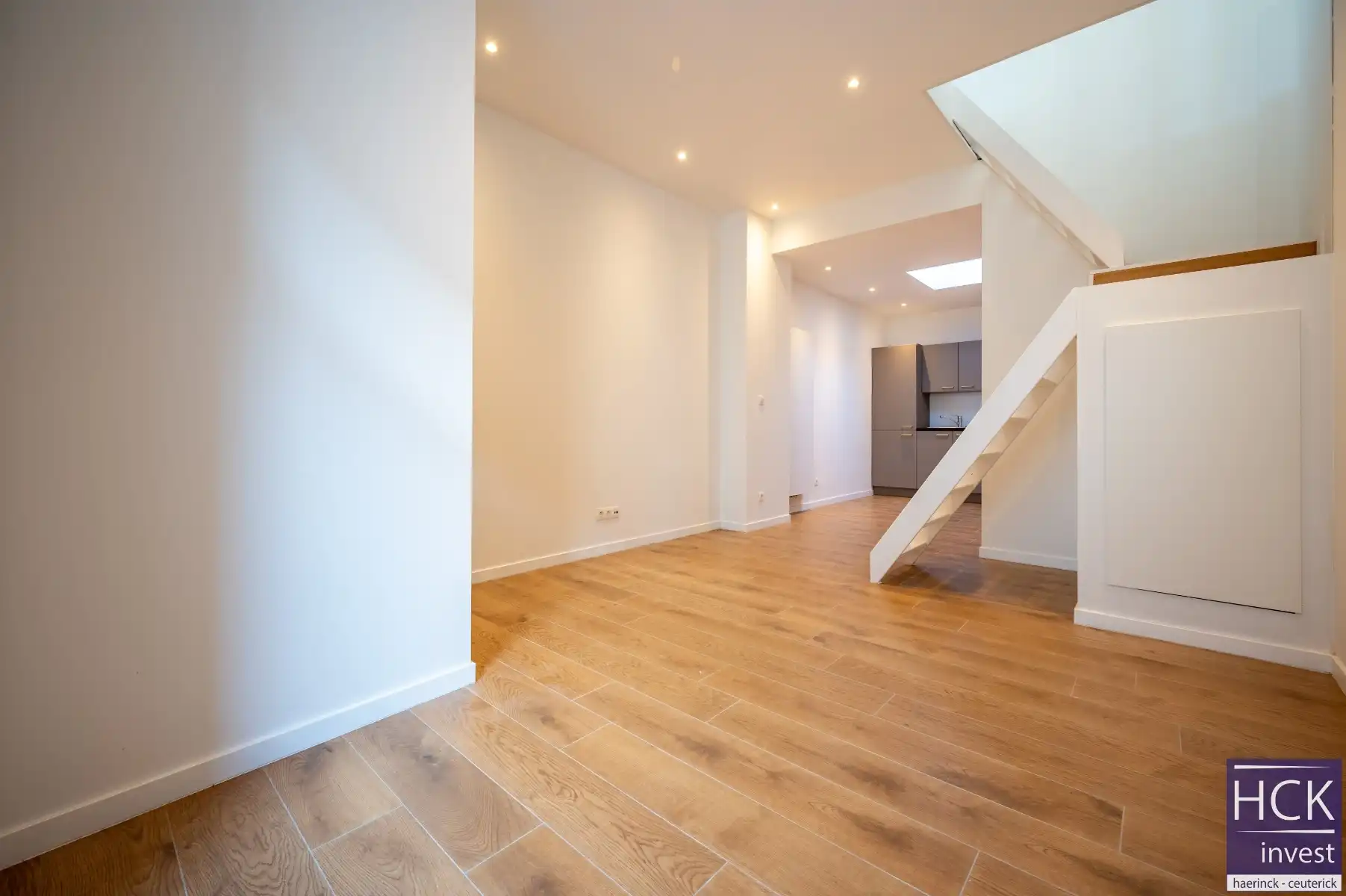 GENT - Nieuw gerenoveerde woning vlakbij St. Pieters station! foto 4