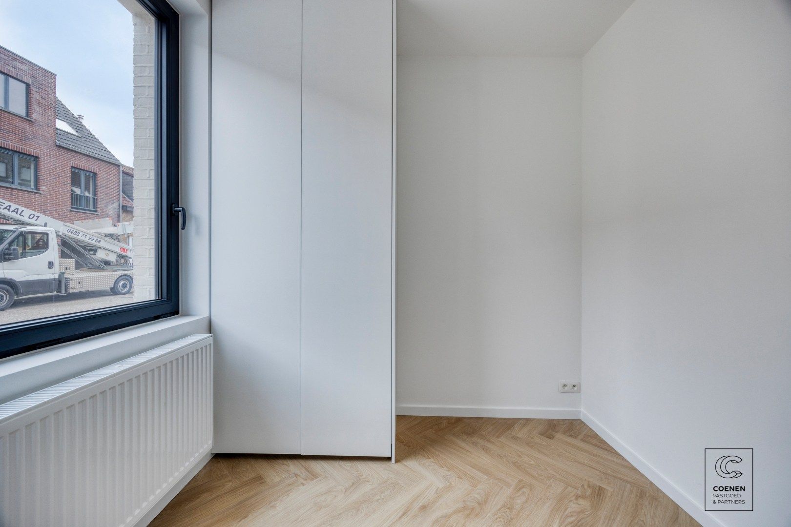 Prachtig, volledig gerenoveerde HOB met twee slaapkamers op een centrale ligging te Brasschaat!  foto 4