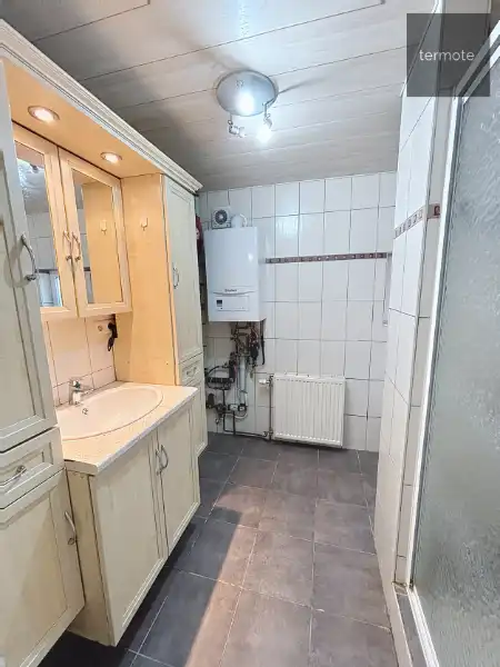 Knusse rijwoning foto 9