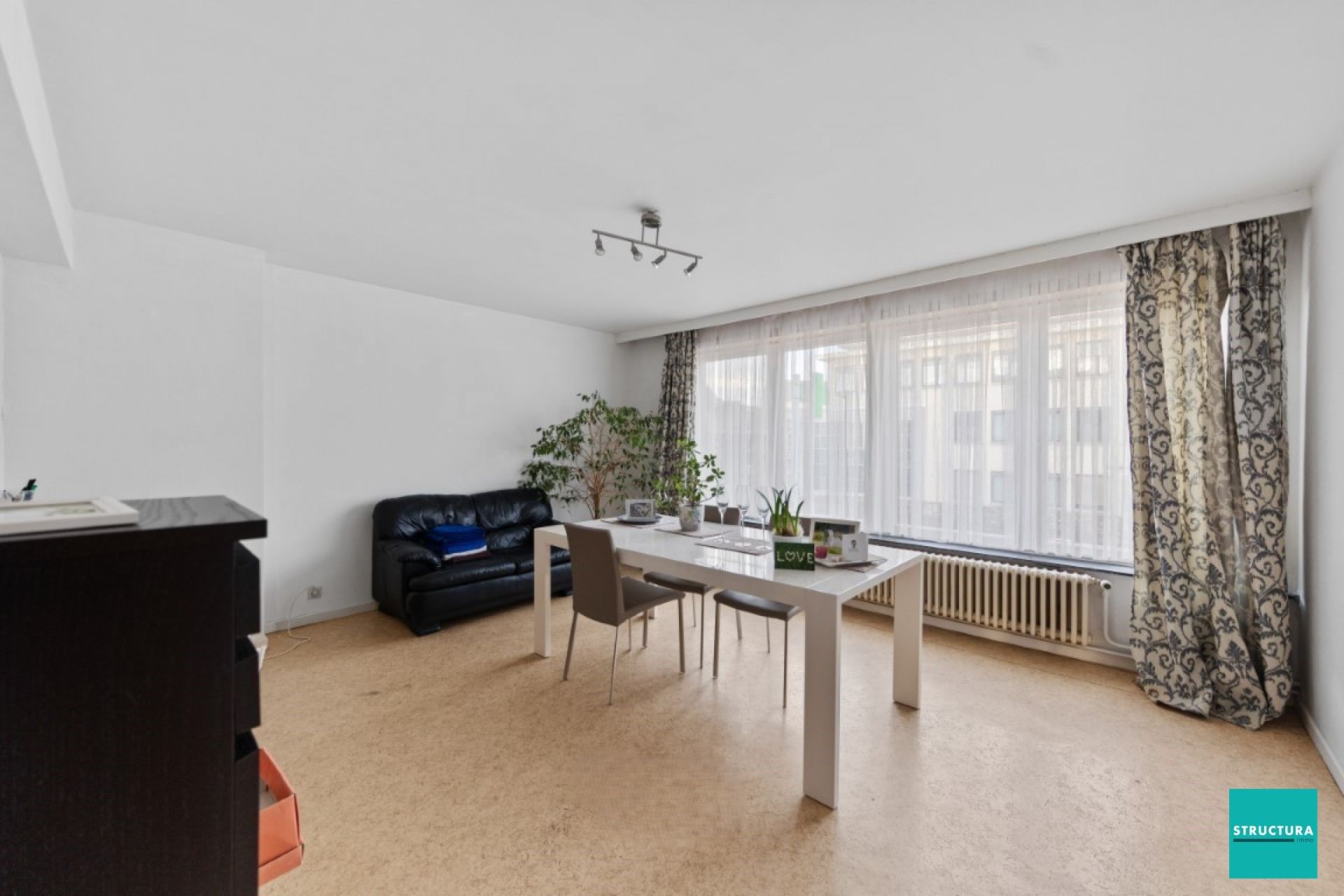 !!! IN OPTIE !!! Handelswoning + projectgrond op toplocatie in het centrum foto 8