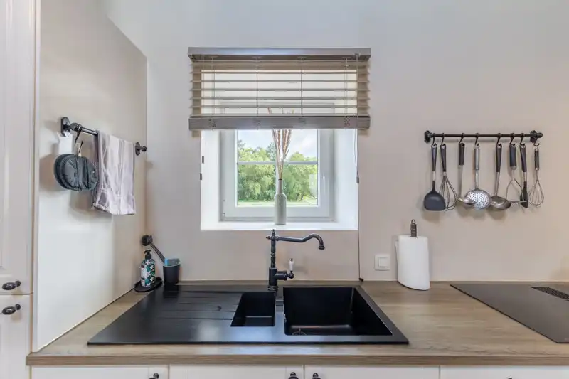 Gezellig huisje gelegen in het groen foto 6