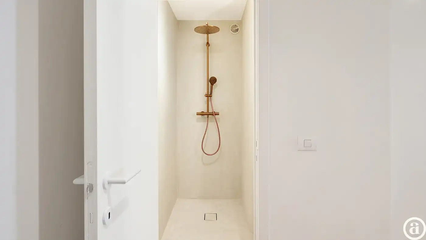 Prachtig vernieuwd appartement (3slpk) nabij het Rubensplein foto 16