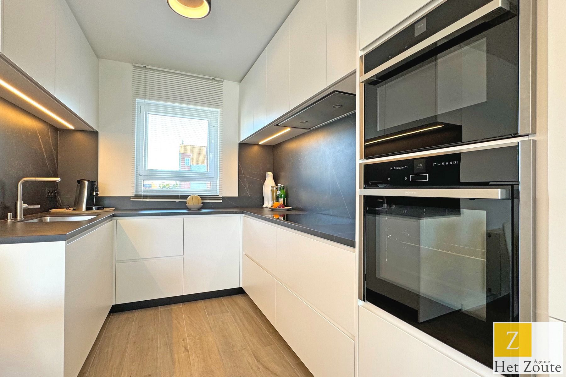 Luxueus duplex penthouse, zonneterras nabij strand te Knokke foto 7