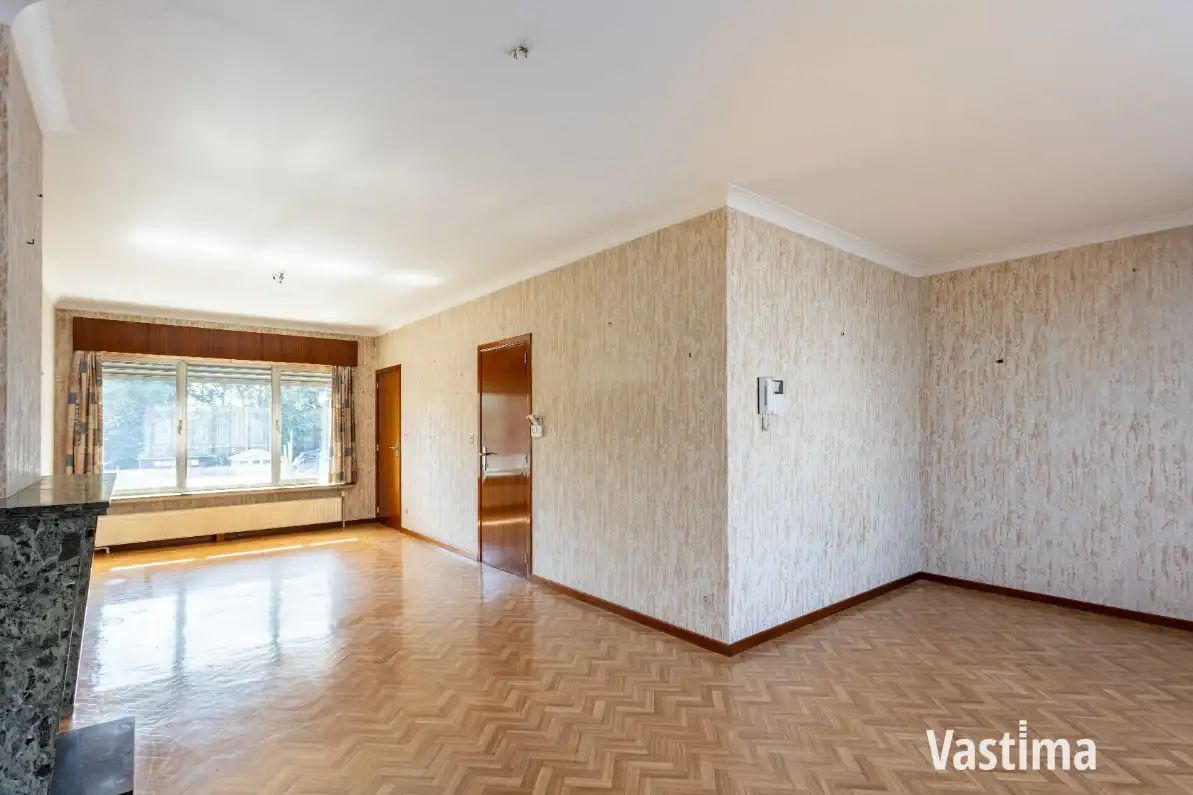 Woning met 3 slaapkamers, garage en ruime tuin foto 6