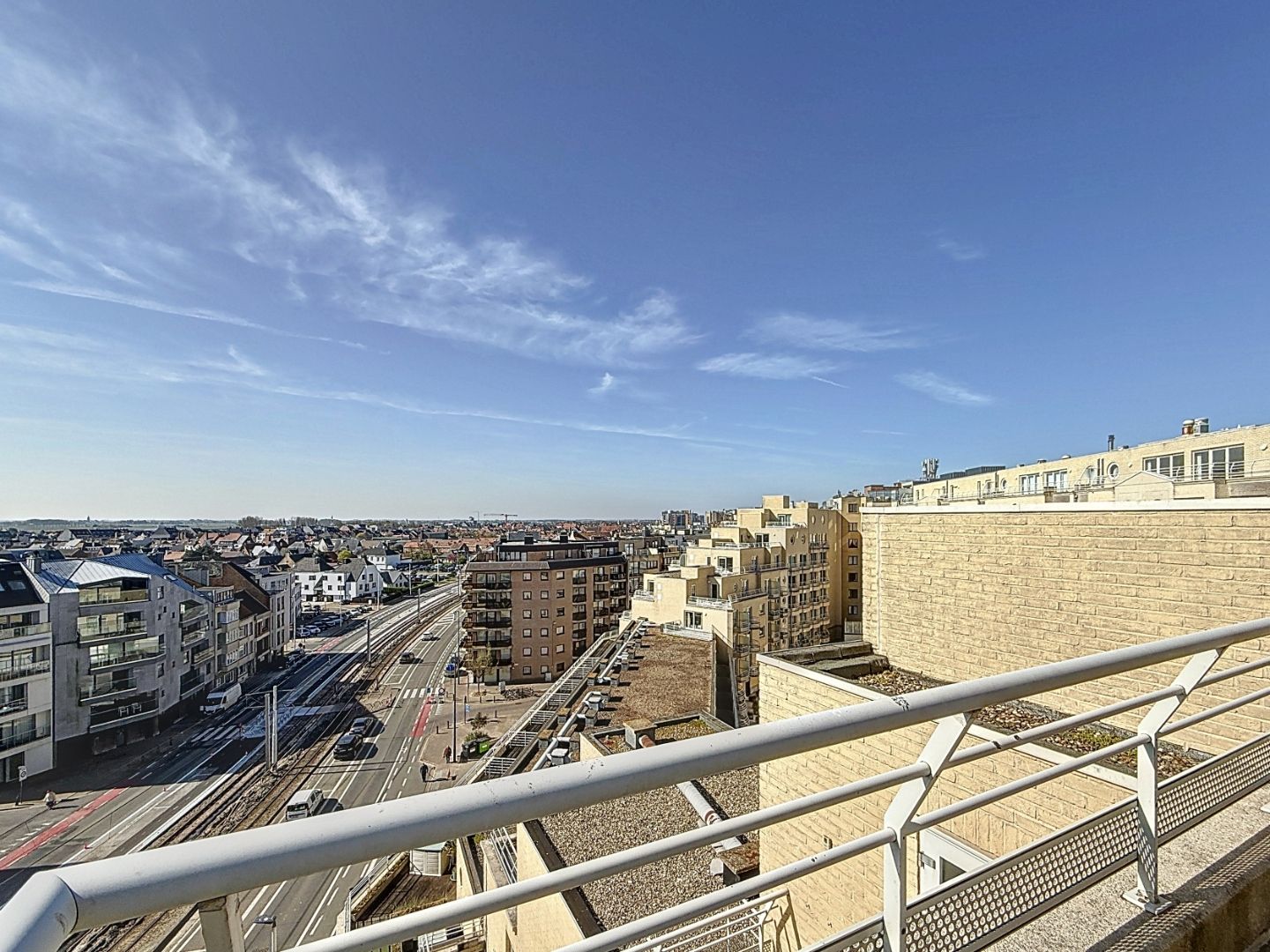 Dakappartement met twee zeer ruime terrassen op toplocatie te Oostende foto 13