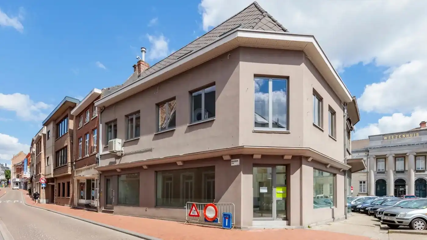 Instapklare winkel/kantoorruimte in winkelcentrum Tienen foto 2