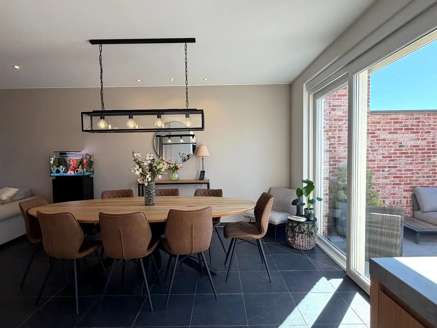 Prachtige woning met 3 slaapkamers, zonnepanelen en thuisbatterijen op rustige ligging! foto 8