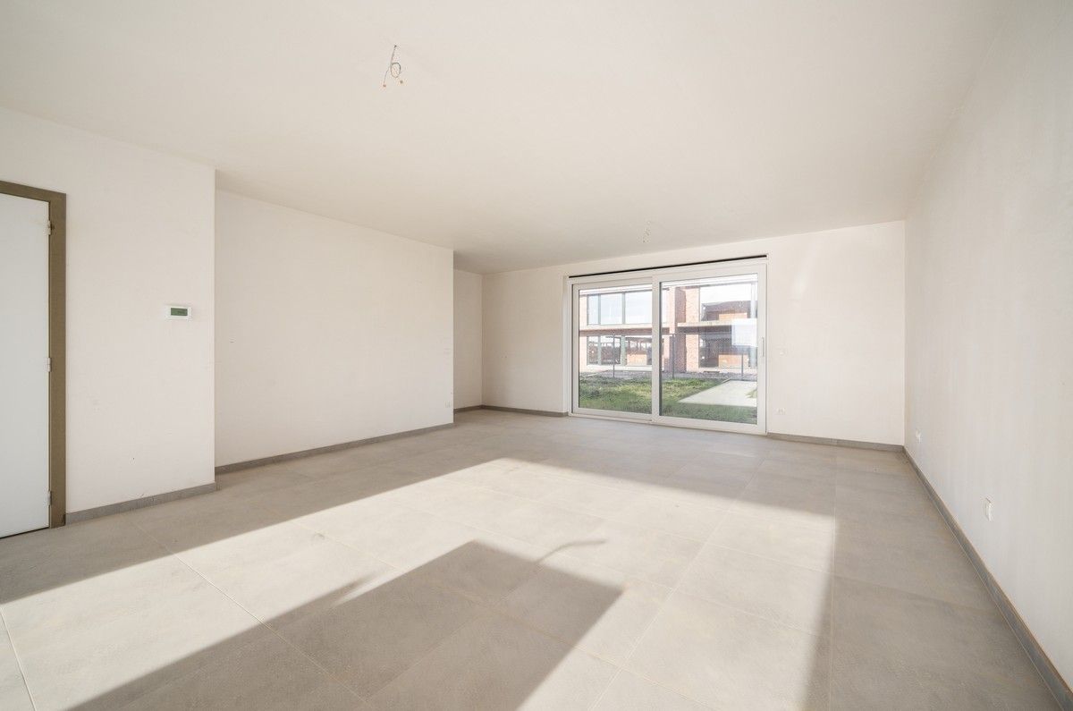 Moderne nieuwbouwwoning gelegen in Rumbeke foto 5