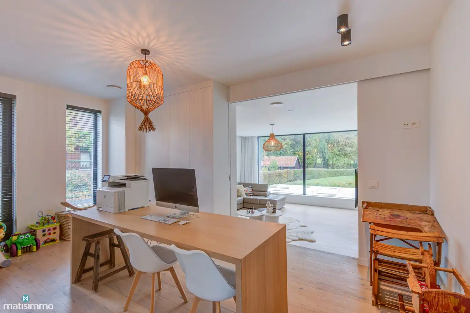 MODERNE VILLA MET INGEBOUWD ZWEMBAD, 3 SLAAPKAMERS EN PRAKTIJKGEDEELTE IN RUSTIGE OMGEVING TE WELLEN foto 14