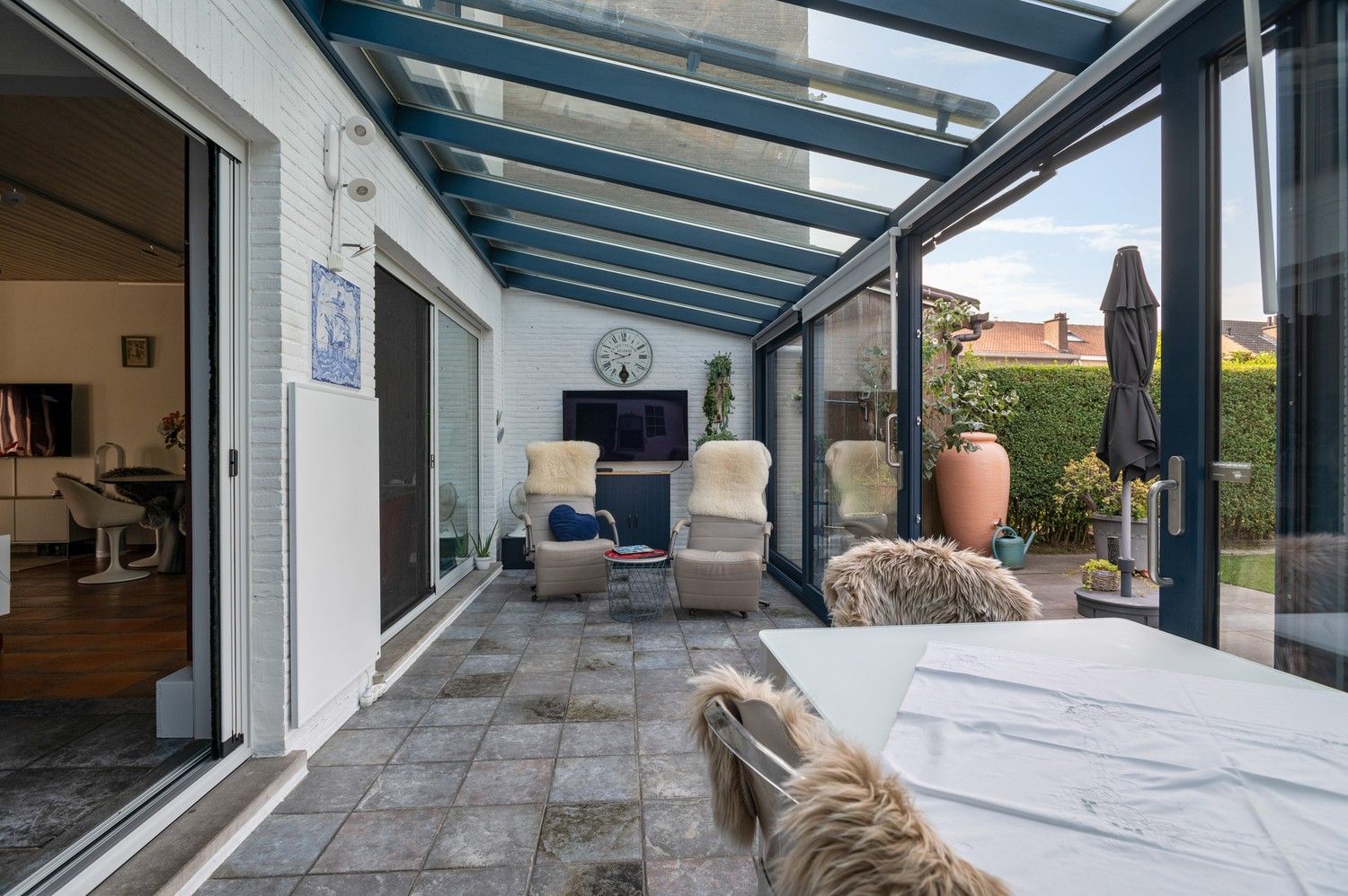 Charmante halfopen woning met 3 slaapkamers met ruime tuin in een doodlopende straat te Burcht! foto 10