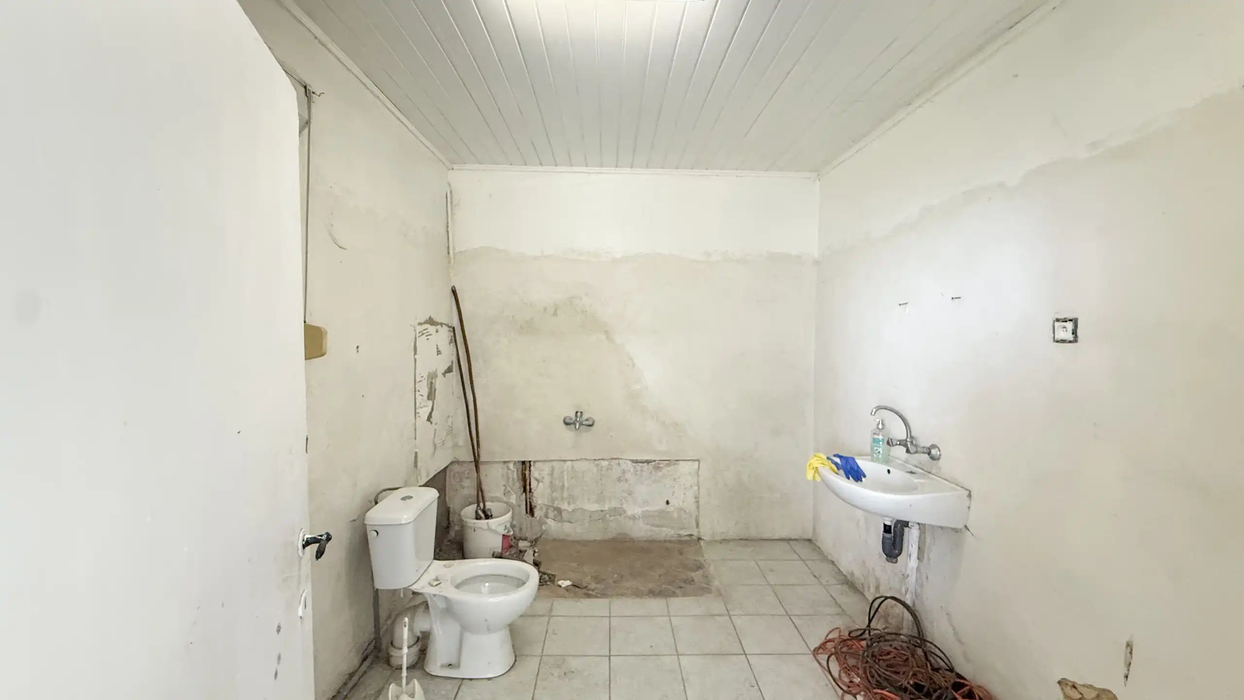 Woning met 2 slpks en ruimte voor eigen afwerking! foto 8