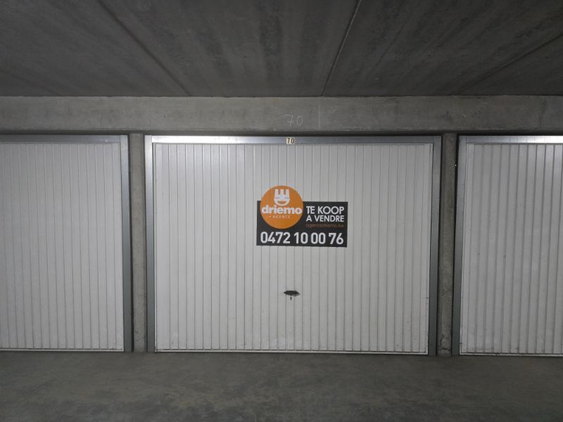 GARAGE G 70 ONDER DE ESPLANADE foto 2