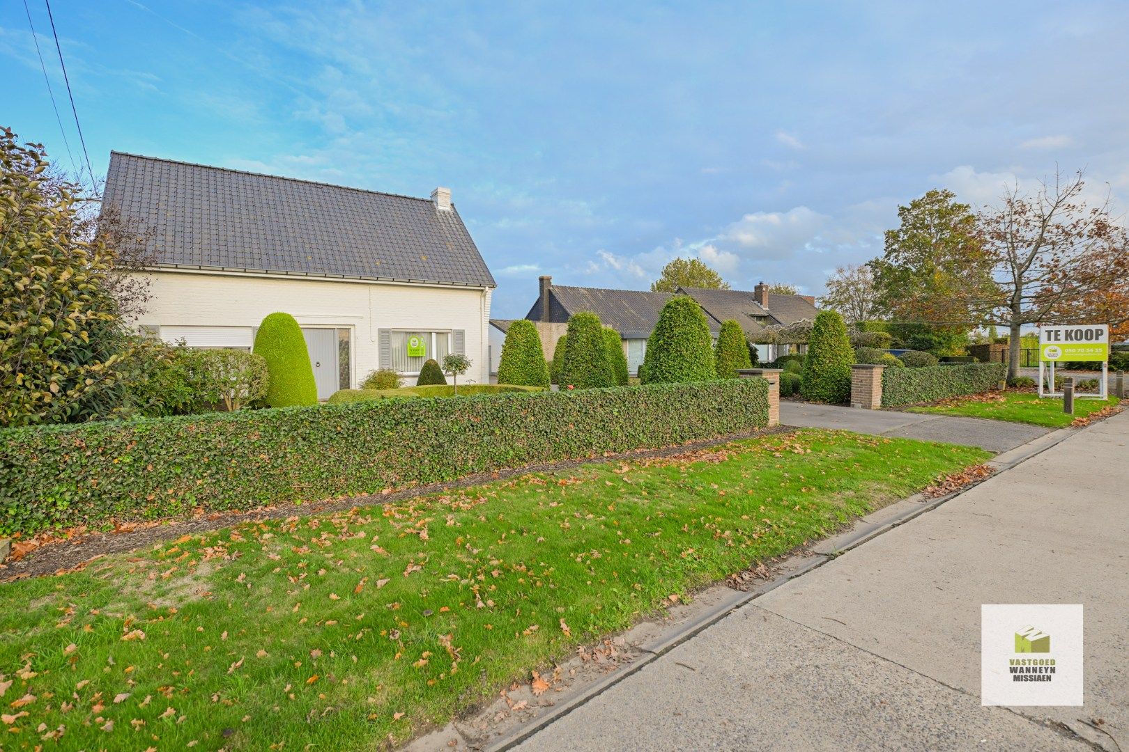 Kantoorruimte met afzonderlijke woning op 1056 m2 foto 25
