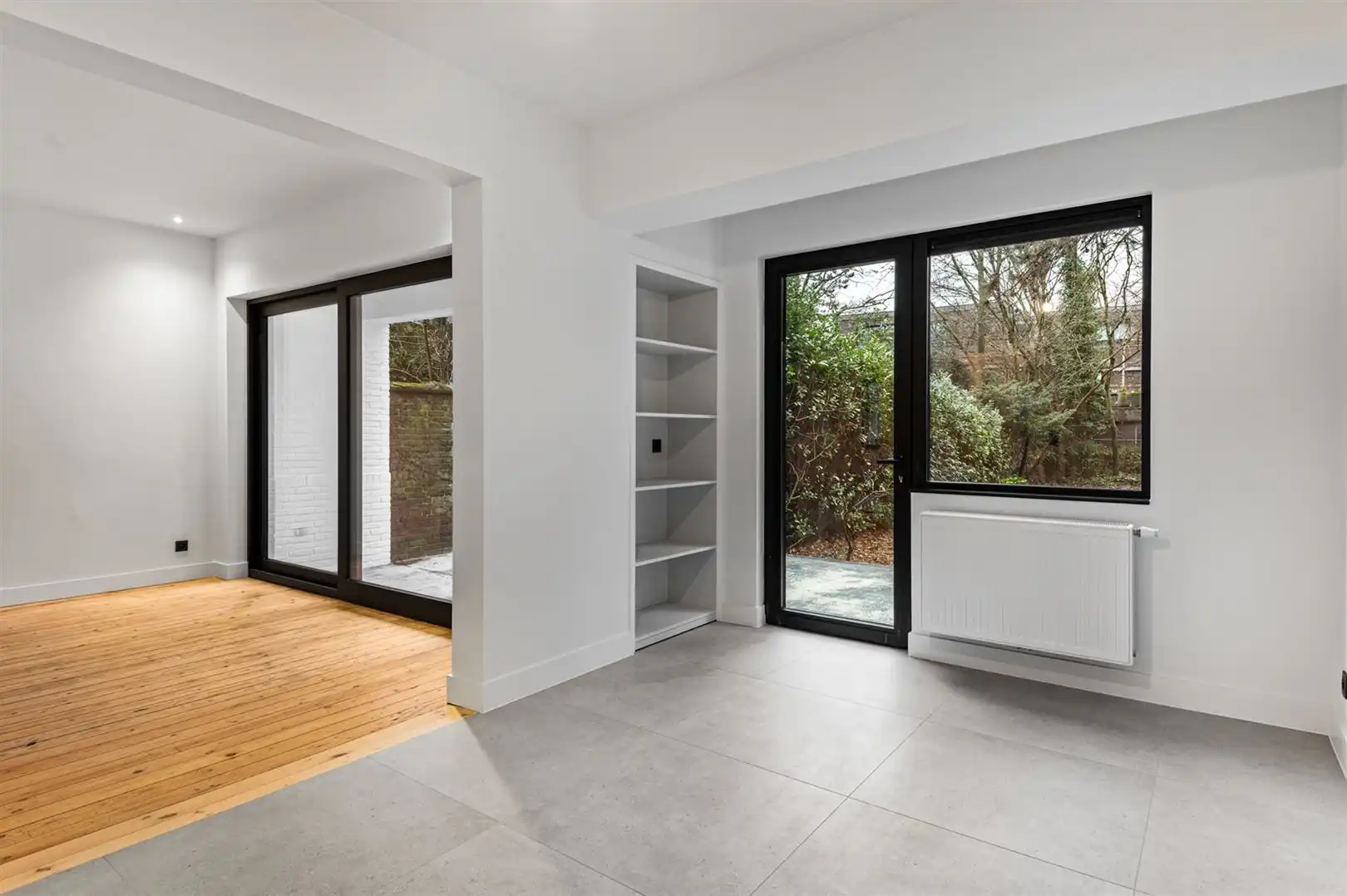 Totaal gerenoveerde woning met 4 à 5 slaapkamers in Ekerse dorpskern. foto 12