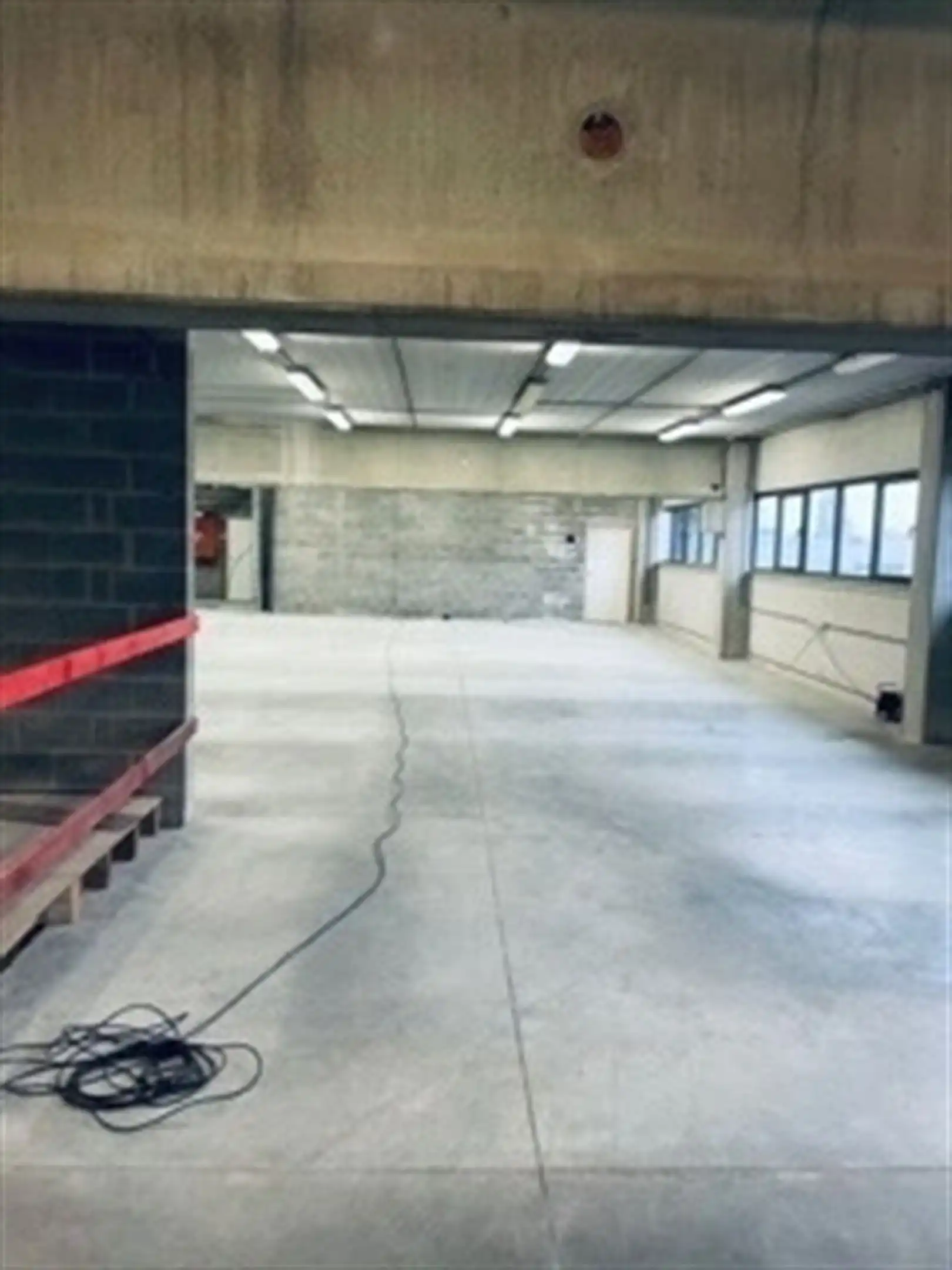 kantoorgebouw met 2x 400m² op her eerste en tweede verdiep - reeds ingericht foto 5