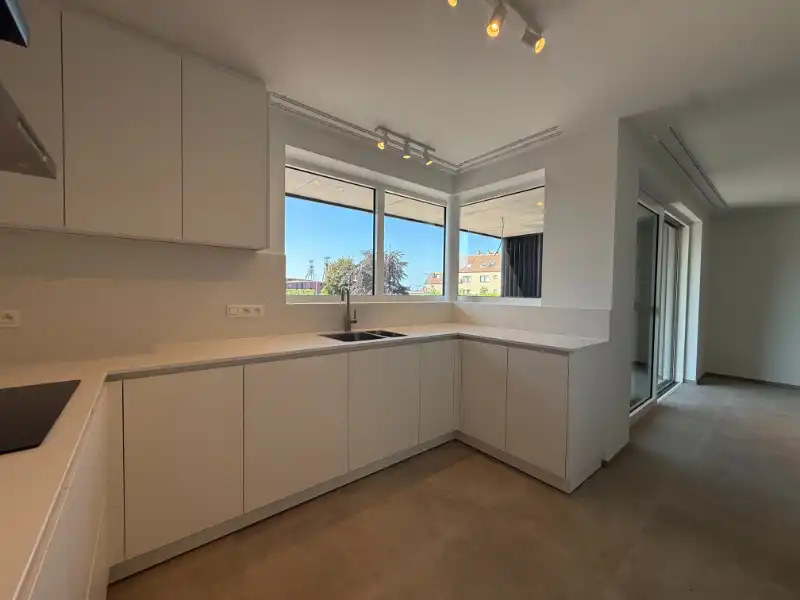 Modern BEN-appartement met 2 slaapkamers, terras en parking in het centrum van Houthalen foto 2