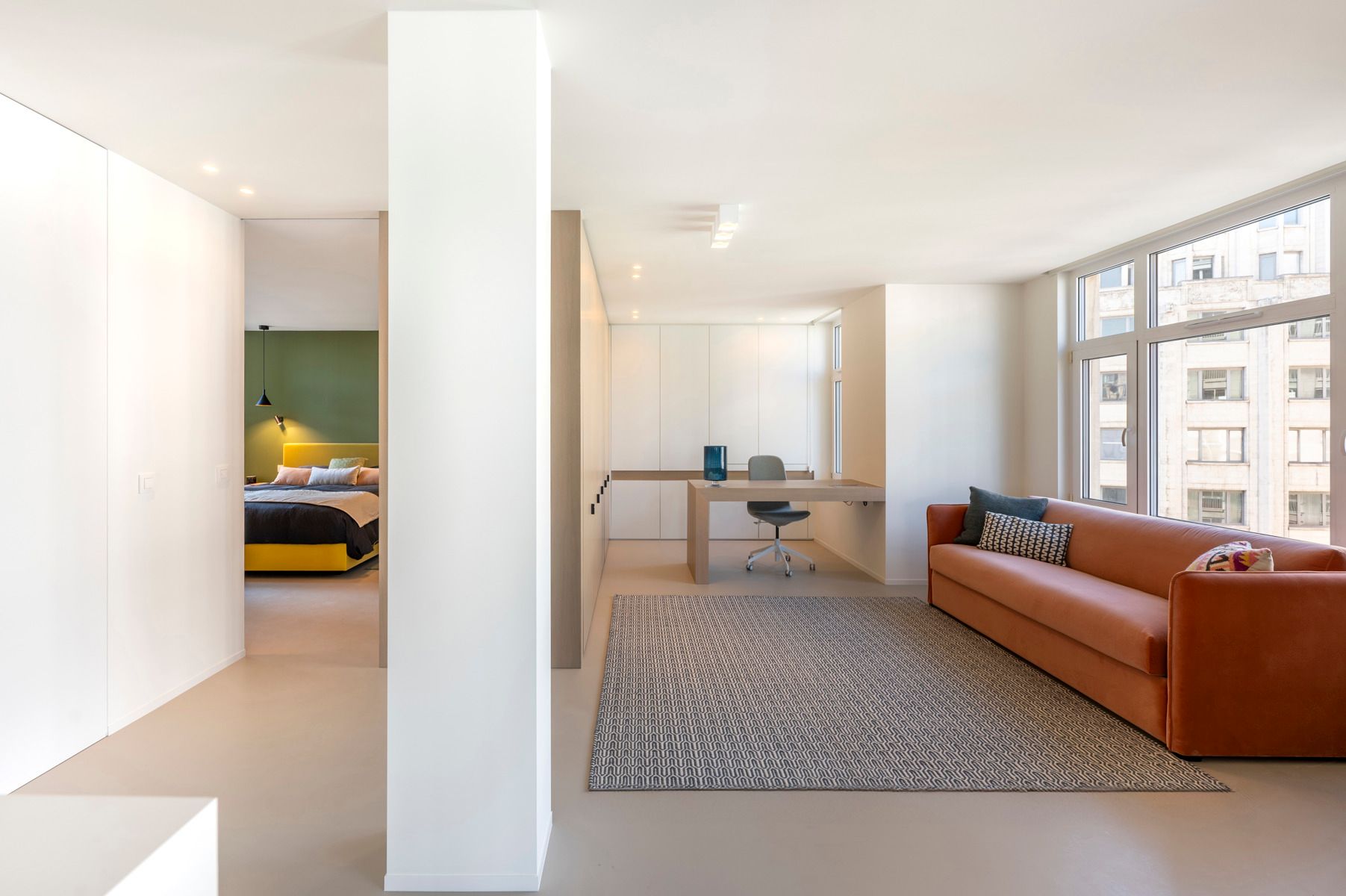 Luxueus gerenoveerd appartement in befaamde Meirbuilding foto 11