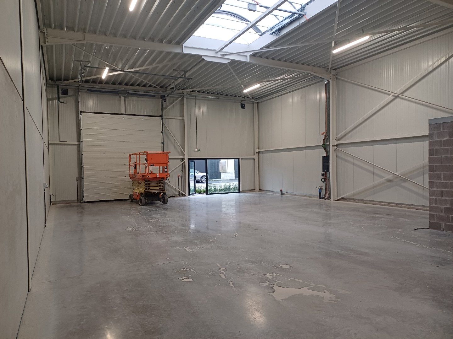 Nieuwbouw KMO-unit (+/- 210m2) te huur in Pelt! foto 4