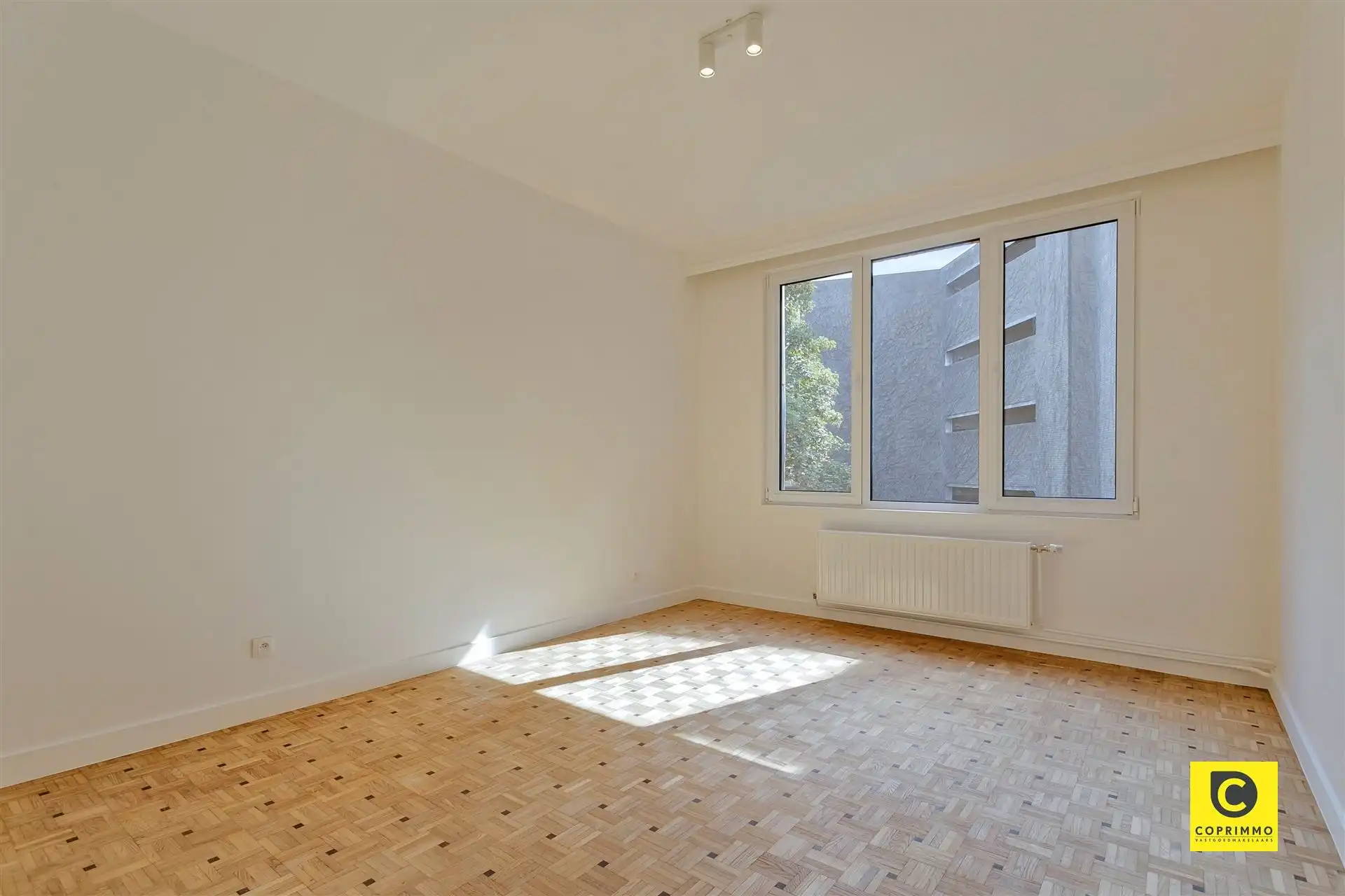 Ruim gerenoveerd 3 slpk app te Diamantwijk! foto 9